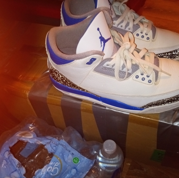 Jordans - Picture 3 of 3